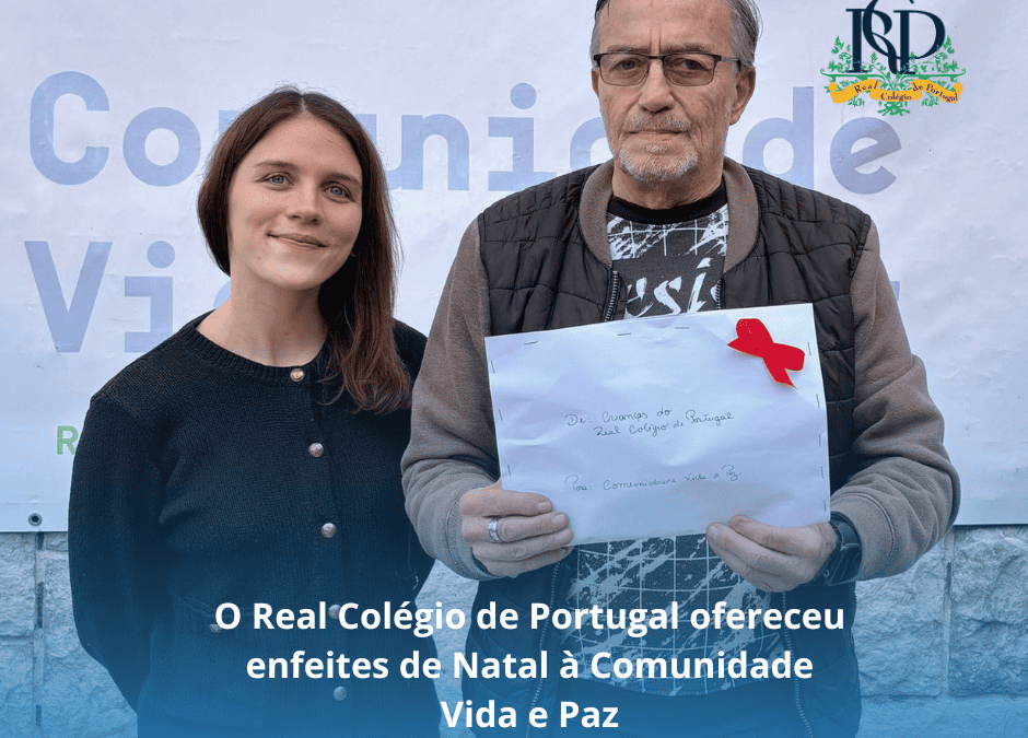 O Real Colégio Ofereceu Enfeites de Natal